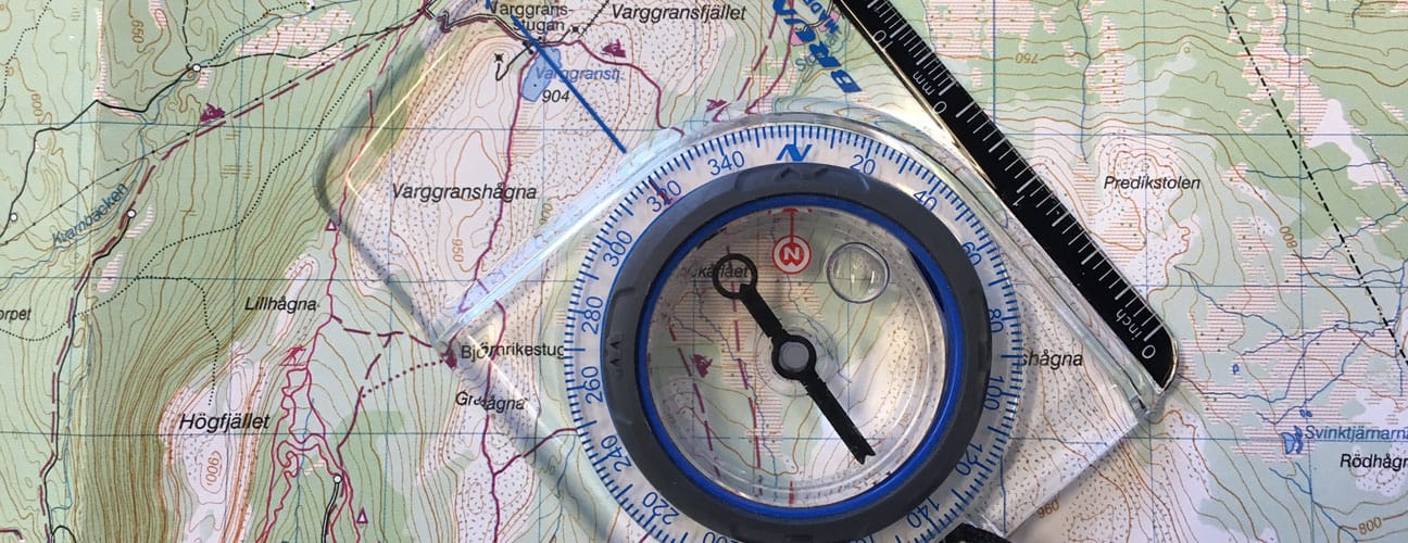 Guide: lär dig karta och kompass för trygg fjällvandring